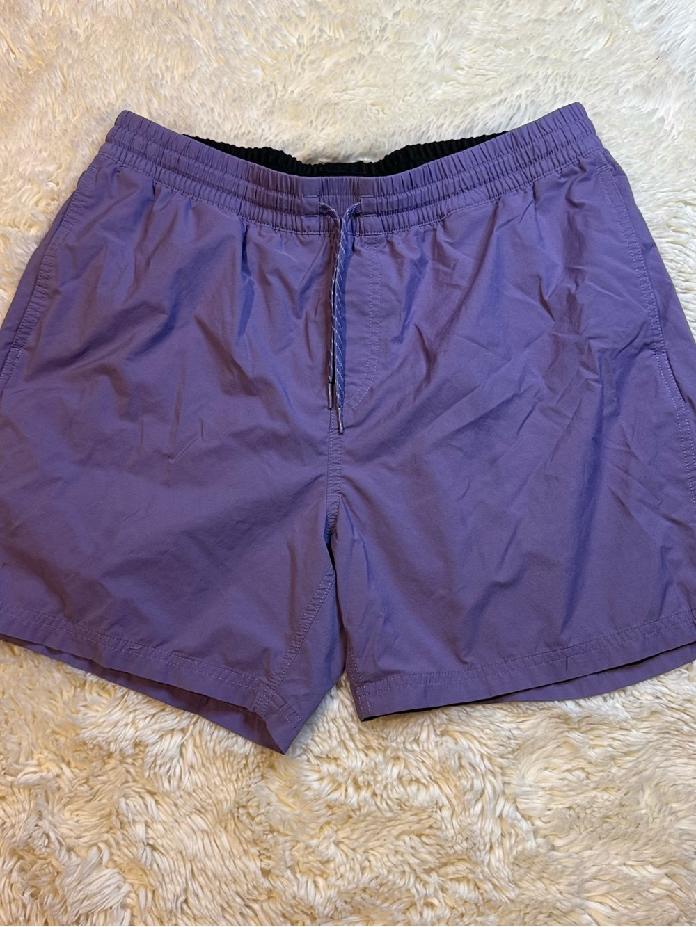 Vans men’s size large Light Purple casual shorts 6” inseam mesh lined